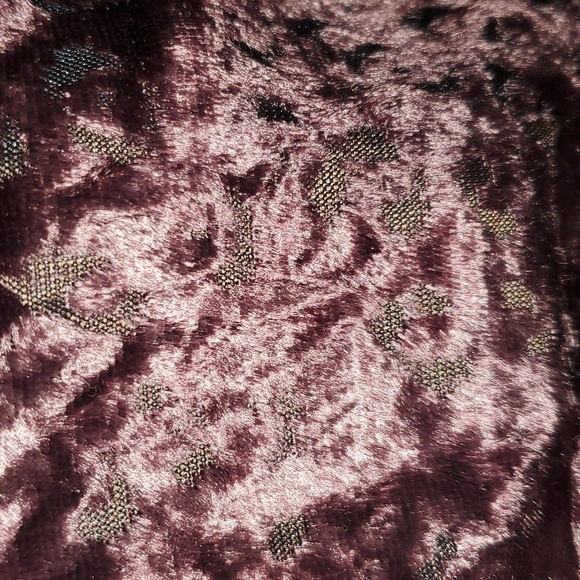 Velvet/cheetah print table runner - Picture 2 of 7